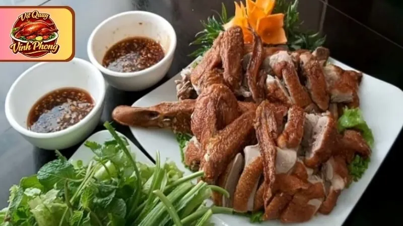 Cách thưởng thức vịt quay Vĩnh Long