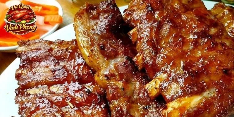 Sườn quay là món ăn quen thuộc