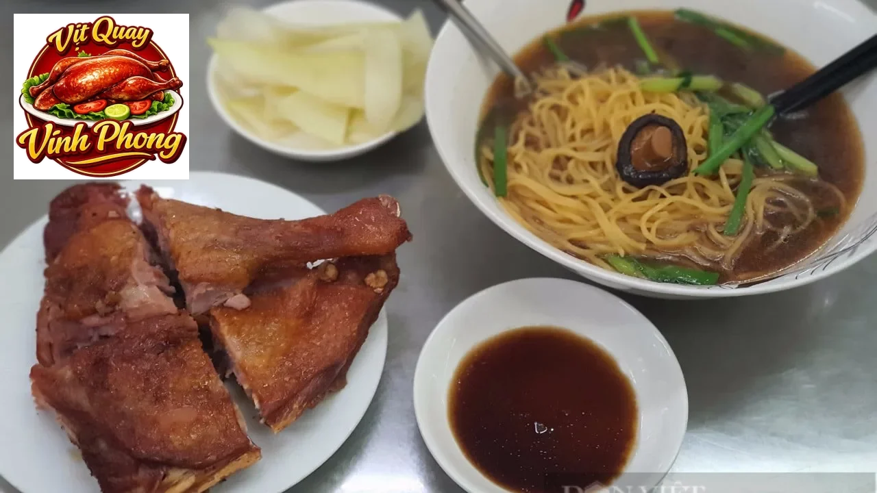Tô mì vịt tiềm Hà Nội thơm ngon chinh phục thực khách